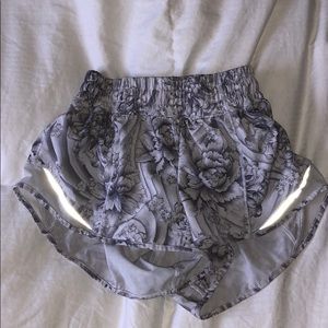 Lululemon hotty hot shorts